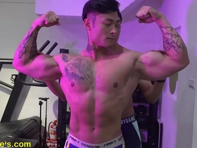 Here is your chance to touch and worship his muscles! ⭐️